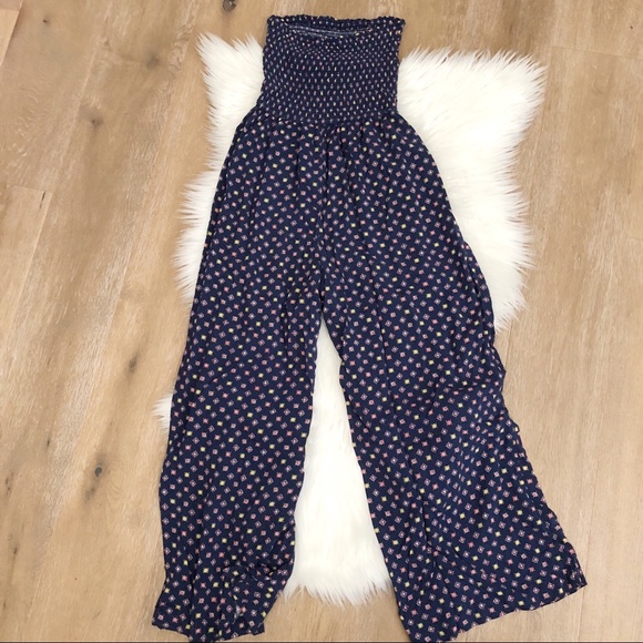 Hollister Dresses & Skirts - Hollister full length strapless romper size M